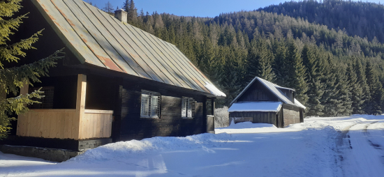 Pekné počasie pretrváva.