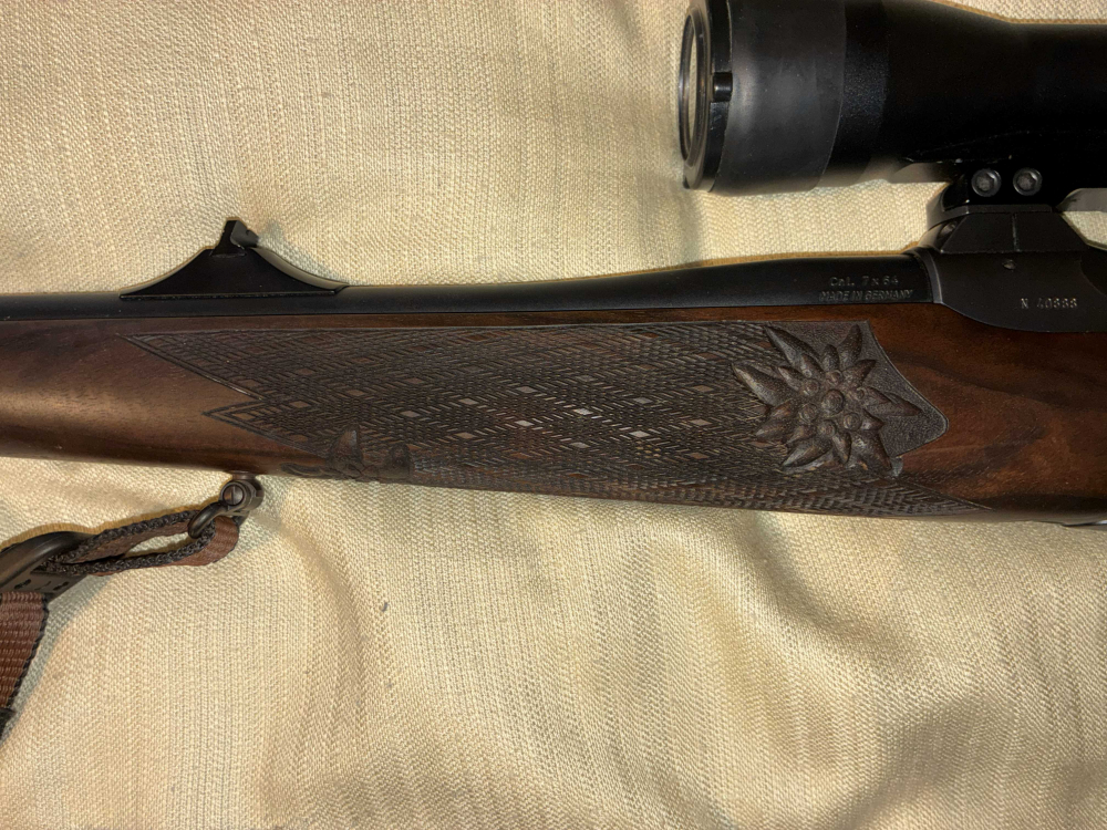 Guľovnica opakovacia SAUER 202