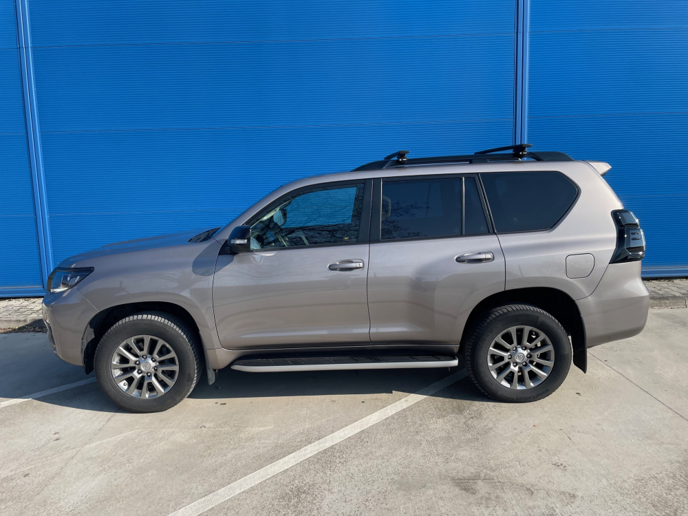 TOYOTA LAND CRUISER MY23 Executive 2,8 D‐4D (204 k)