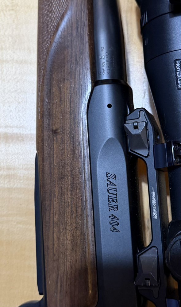 Sauer 404 kal. 8x57 IS + tlmič Hausken + montáž