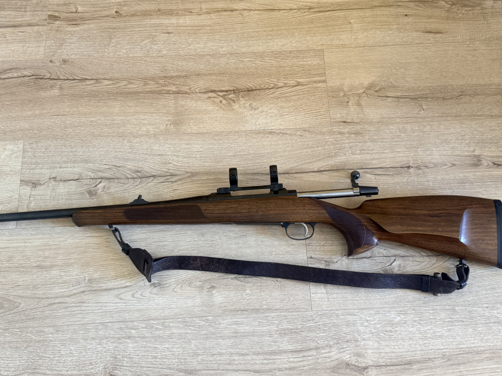 CZ557 lux