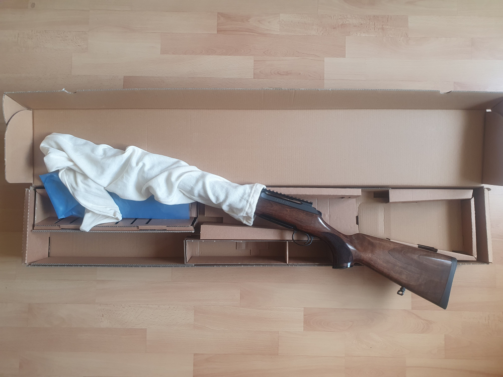 Nová guľovnica Sauer 101 (kal. 7x64) v dreve – Závit na tlmi